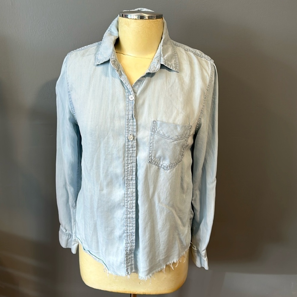Dex Sz small button up denim shirt